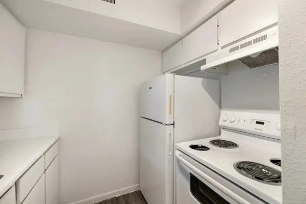 $737 | 11715 South Glen Drive, Unit 11041, Houston, TX 77099