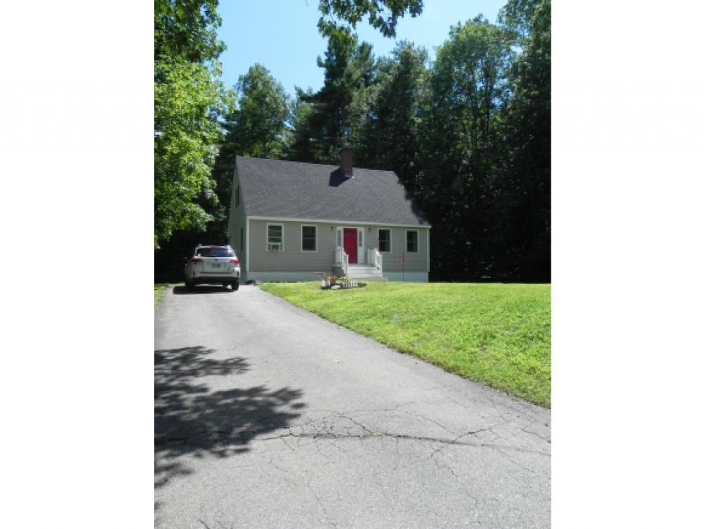 38 French Road Epping, NH 03042 - Photo 2 of 33