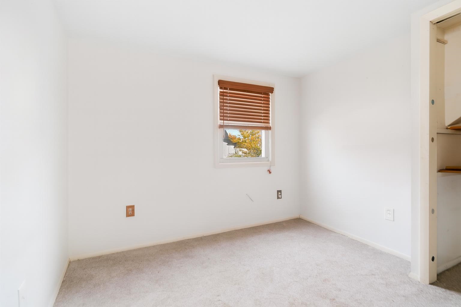 689 2nd Street, Unit 2 Secaucus, NJ 07094 - Photo 14 of 22 a view of an empty room with a window
