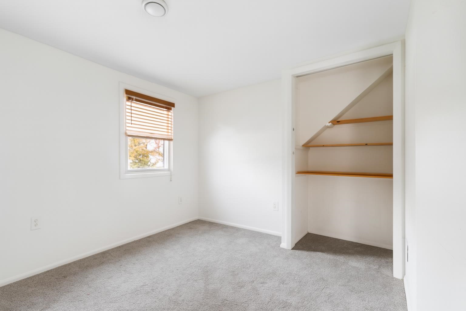 689 2nd Street, Unit 2 Secaucus, NJ 07094 - Photo 15 of 22 an empty room with closet
