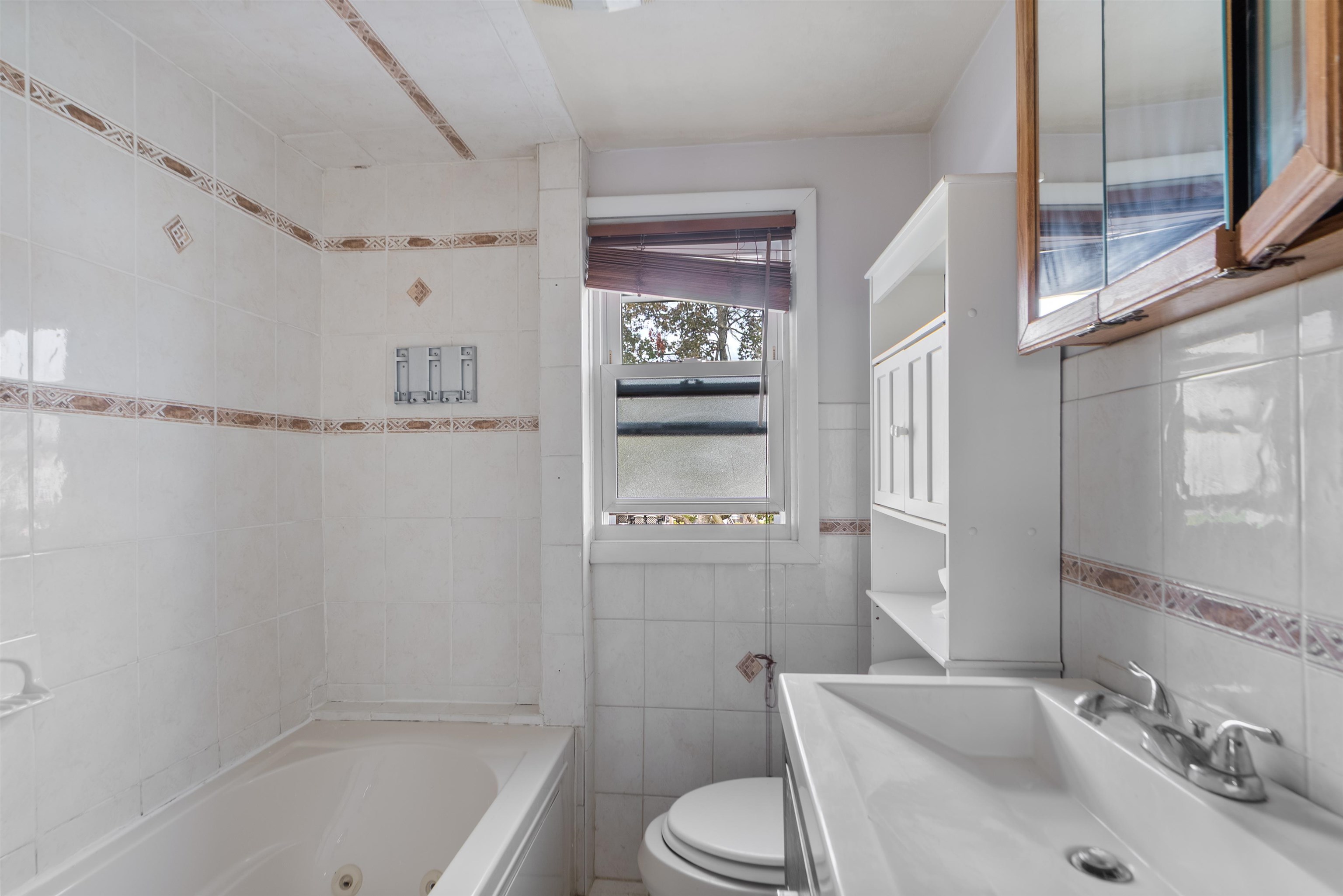 689 2nd Street, Unit 2 Secaucus, NJ 07094 - Photo 16 of 22 a bathroom with a sink toilet and shower