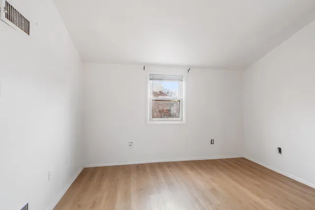 $2,299 | 689 2nd Street, Unit 2, Secaucus, NJ 07094