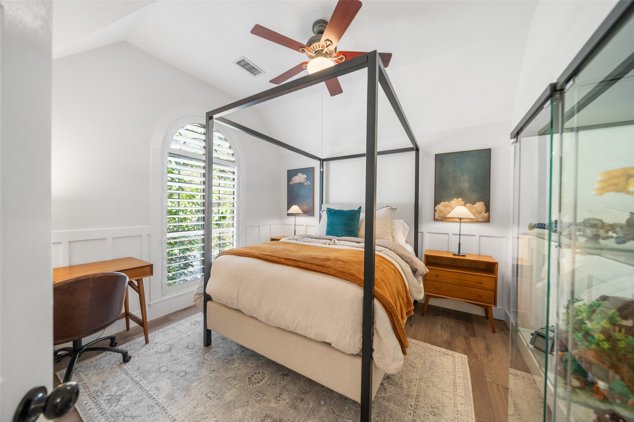 18 South Dragonwood Place Spring, TX 77381 - Photo 41 of 50 a bedroom with a bed and large window