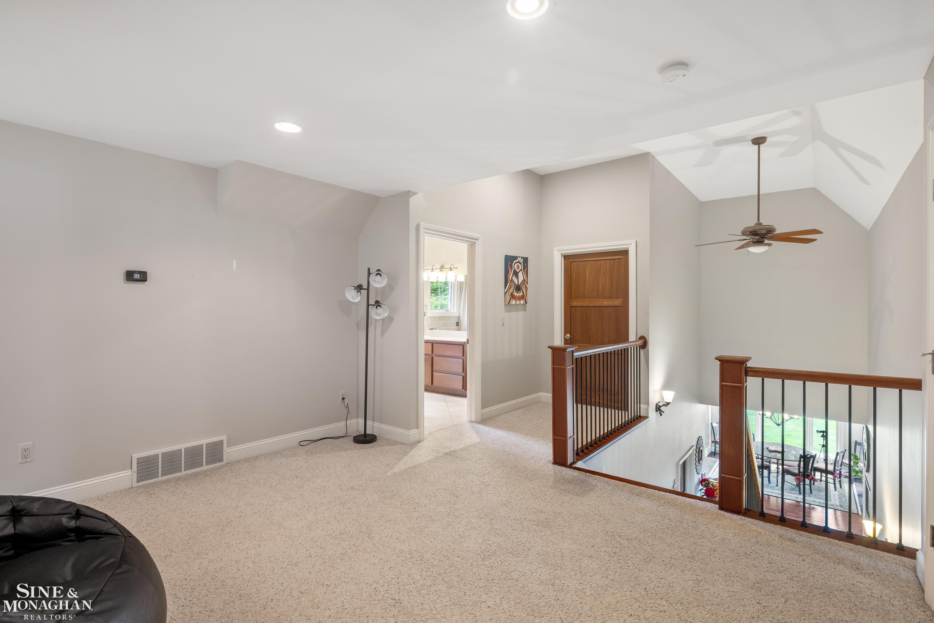 950 North Riverside Avenue St. Clair, MI 48079 - Photo 42 of 99 50179999-c61ab5ea-39d1-4721-8315-a1e729d3d91f.JPG
