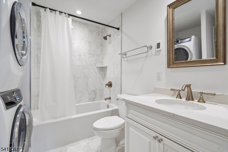 1 Euclid Avenue, Unit 3B Summit, NJ 07901 - Photo 18 of 34