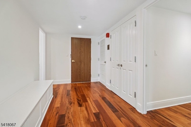 1 Euclid Avenue, Unit 3B Summit, NJ 07901 - Photo 5 of 34
