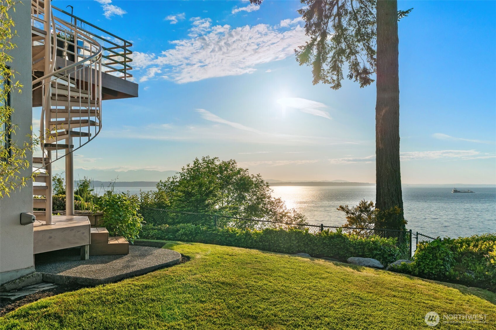 9233 Olympic View Drive Edmonds, WA 98020 - Photo 33 of 40