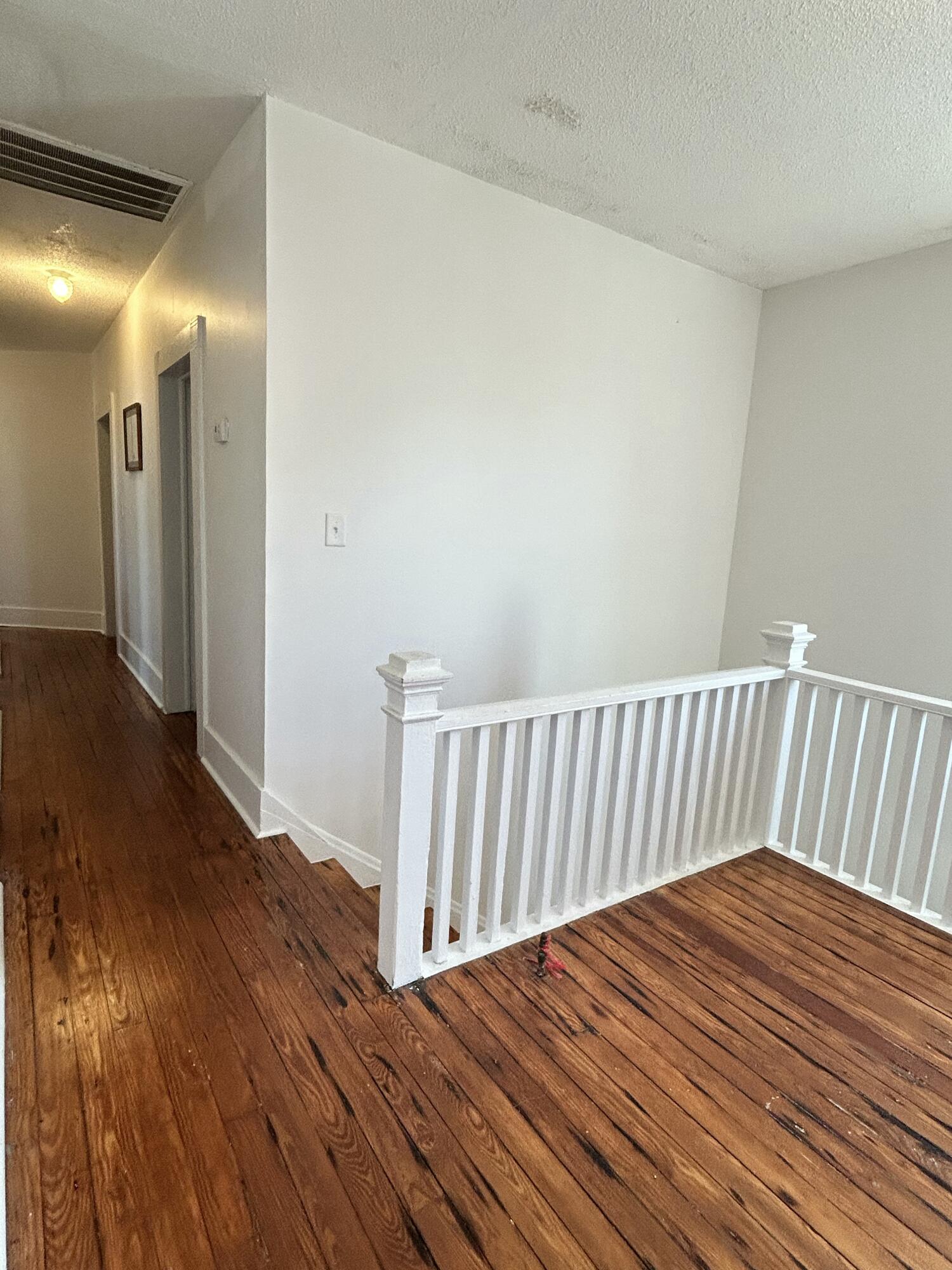 117 Fishburne Street, Unit B Charleston, SC 29403 - Photo 2 of 10 IMG_3598