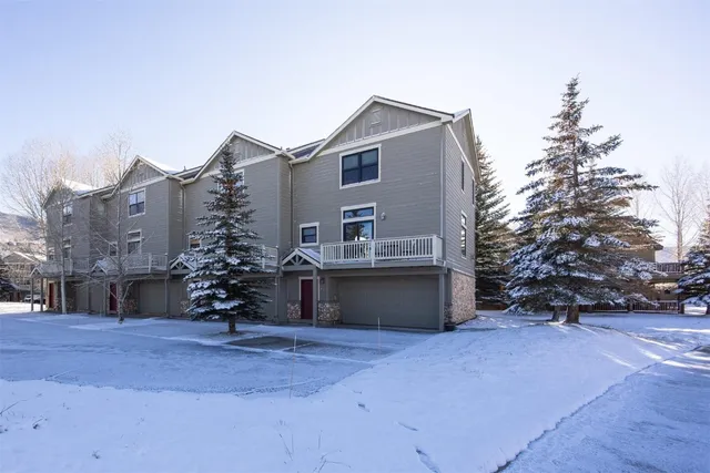 $820,000 | 100 Mountain Vista Lane, Unit 100, Silverthorne, CO 80498