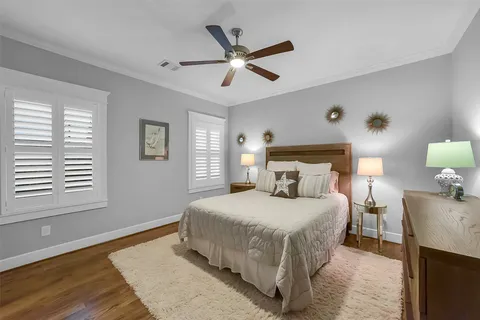 $1,225,000 | 310 West 18th Street, Houston, TX 77008