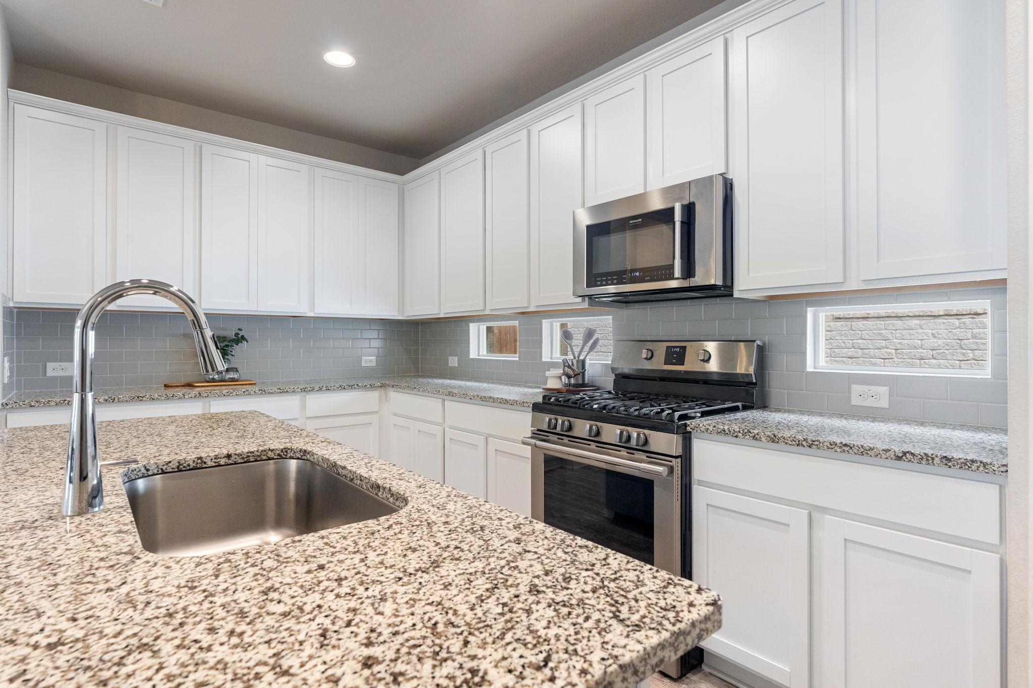 9200 Alex Lane Austin, TX 78748 - Photo 11 of 27