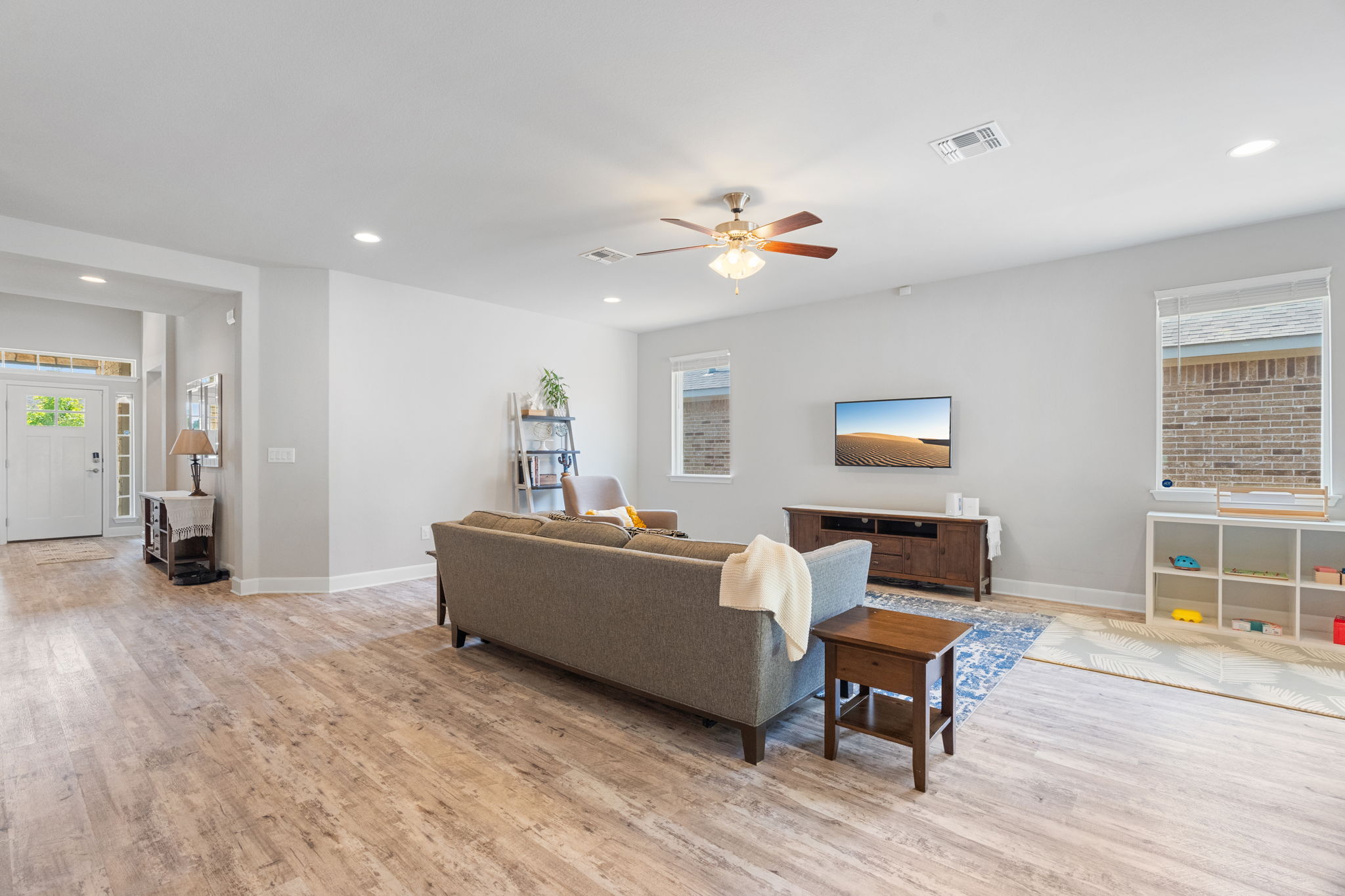 9200 Alex Lane Austin, TX 78748 - Photo 5 of 27