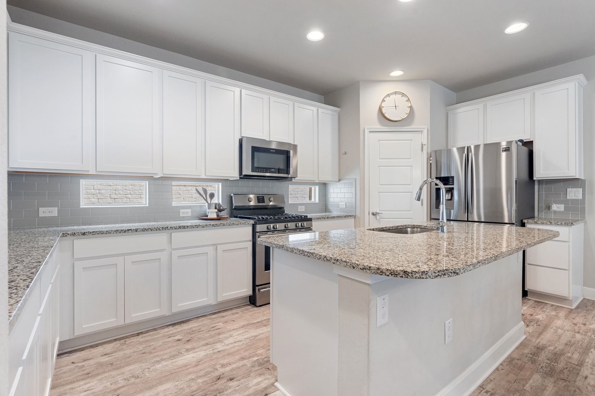 9200 Alex Lane Austin, TX 78748 - Photo 9 of 27