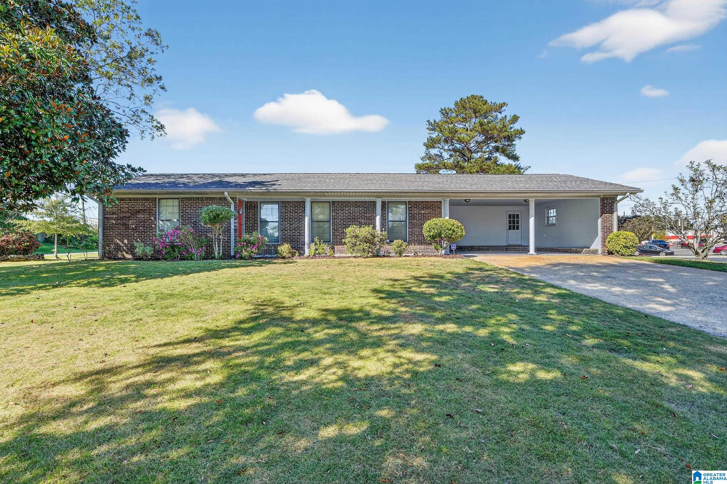 910 5th Street West Jasper, AL 35501 - Photo 2 of 38 Gallery Image 2
