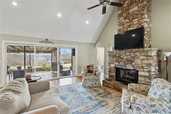 $559,000 | 116 Fairway Drive, Pickens, SC 29671