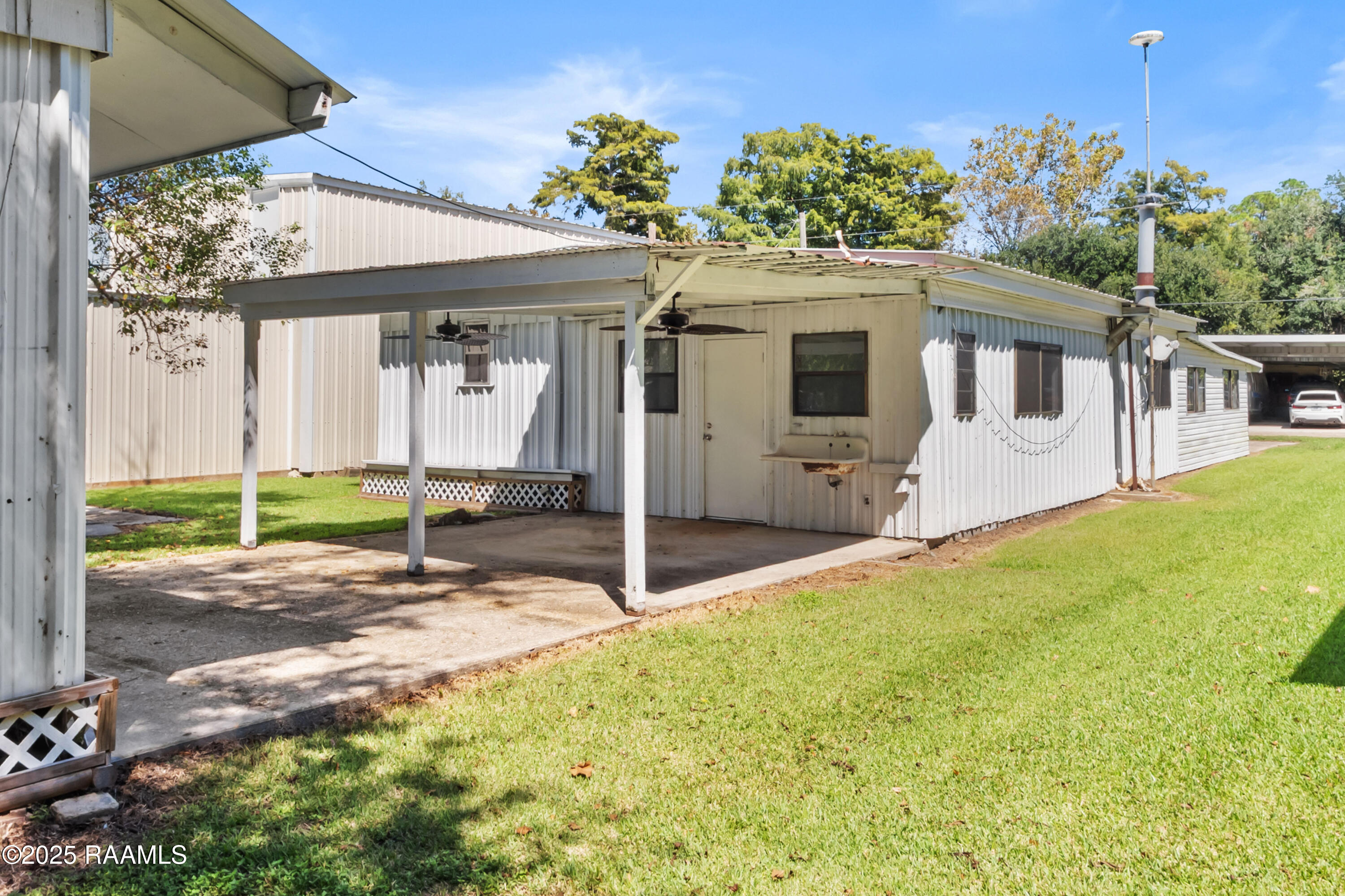 1044 Jean Lafitte Street Breaux Bridge, LA 70517 - Photo 18 of 24 DSC00_0006_DSC00104