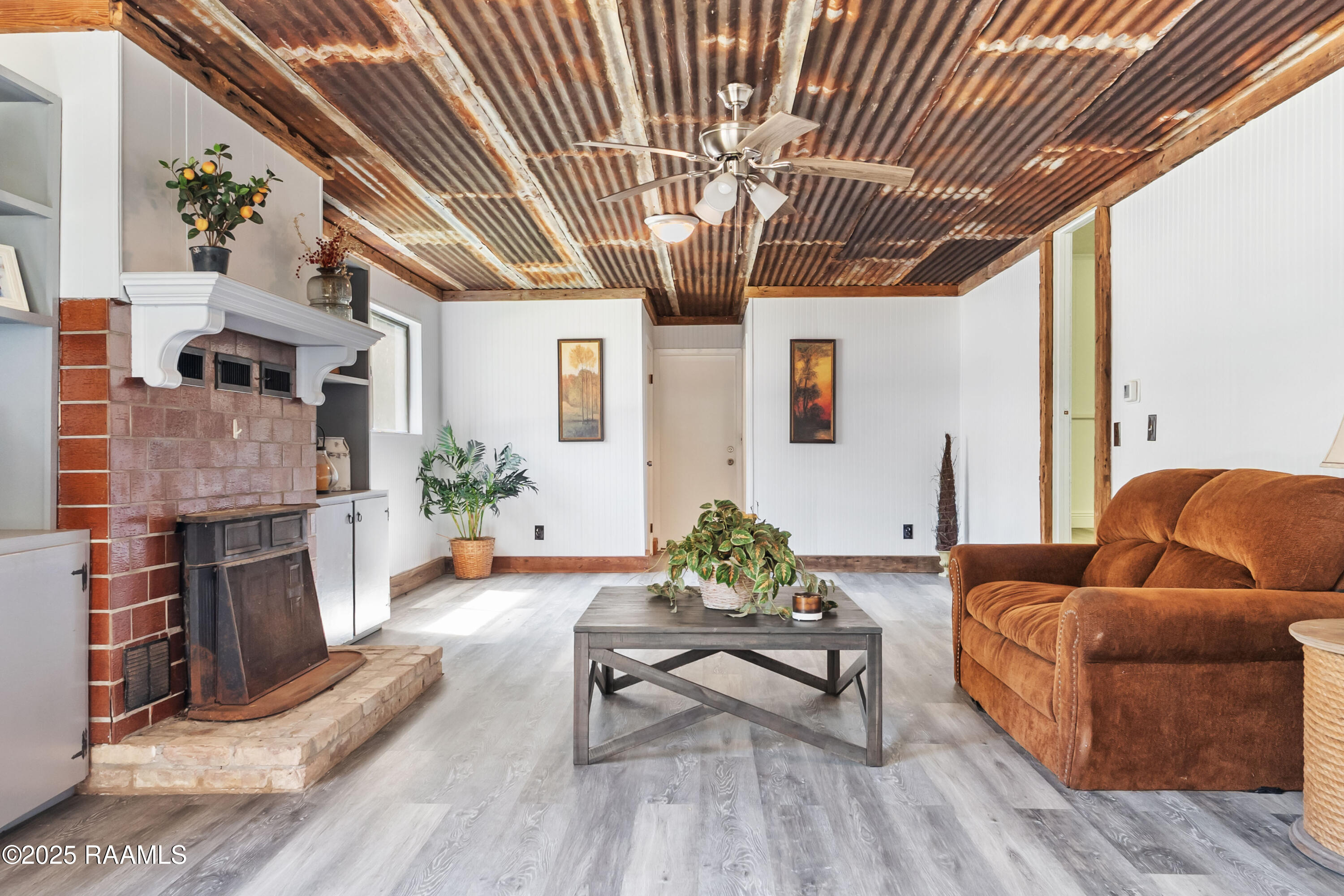 1044 Jean Lafitte Street Breaux Bridge, LA 70517 - Photo 3 of 24 DSC00_0020_DSC00004