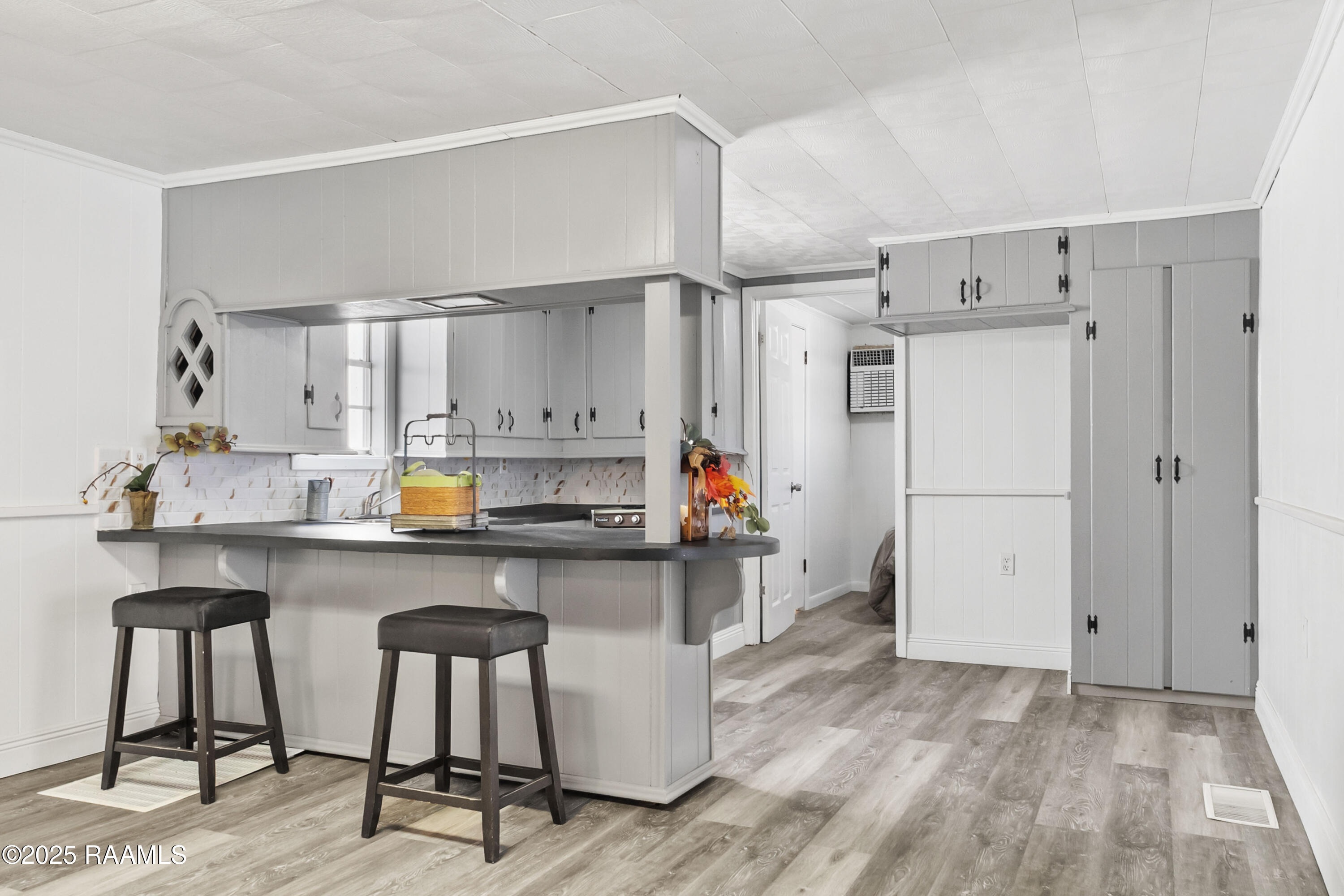 1044 Jean Lafitte Street Breaux Bridge, LA 70517 - Photo 4 of 24 DSC00_0025_DSC00024