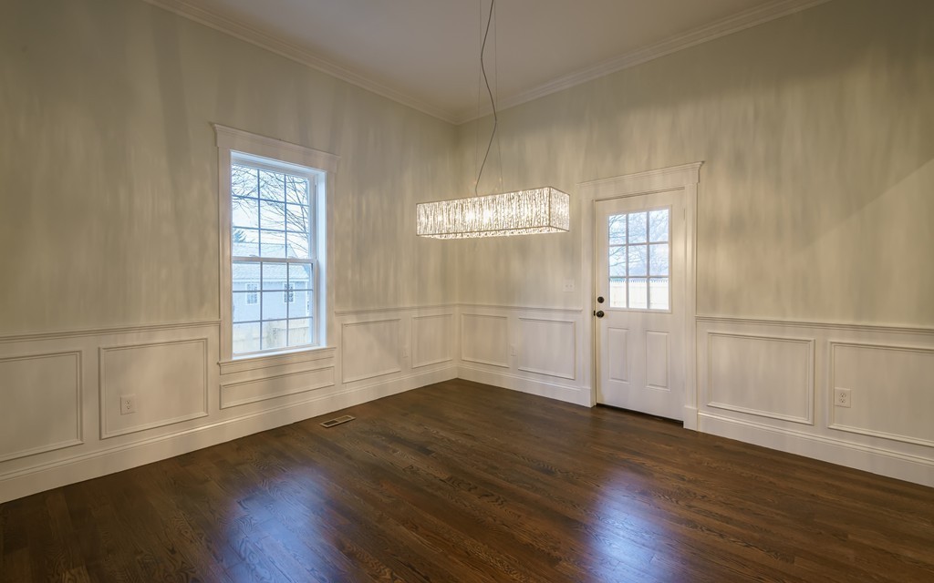 139 Russell Road Framingham, MA 01702 - Photo 5 of 29 Gallery Image 5