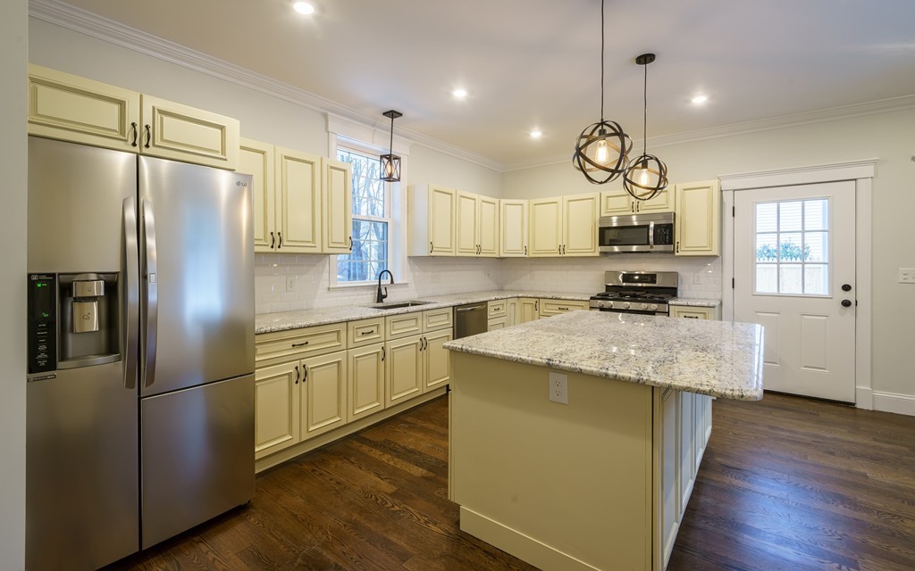 139 Russell Road Framingham, MA 01702 - Photo 9 of 29 Gallery Image 9