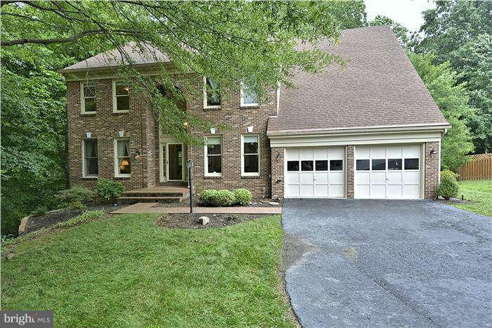 7601 Davis Field Lane Springfield, VA 22153 - Photo 1 of 28 Exterior Front