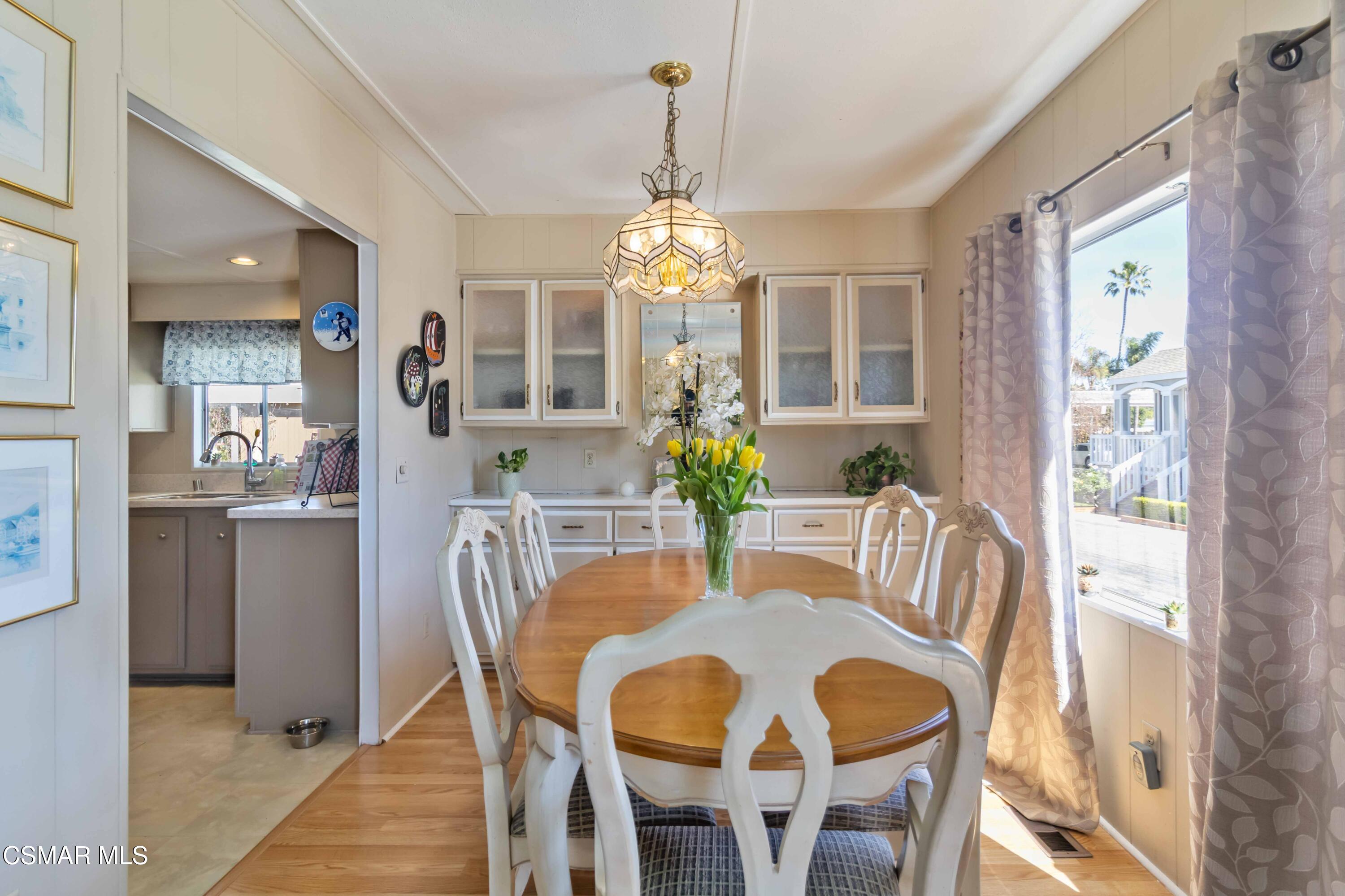 195 Tierra Rejada Road, Unit 204 Simi Valley, CA 93065 - Photo 32 of 46 022