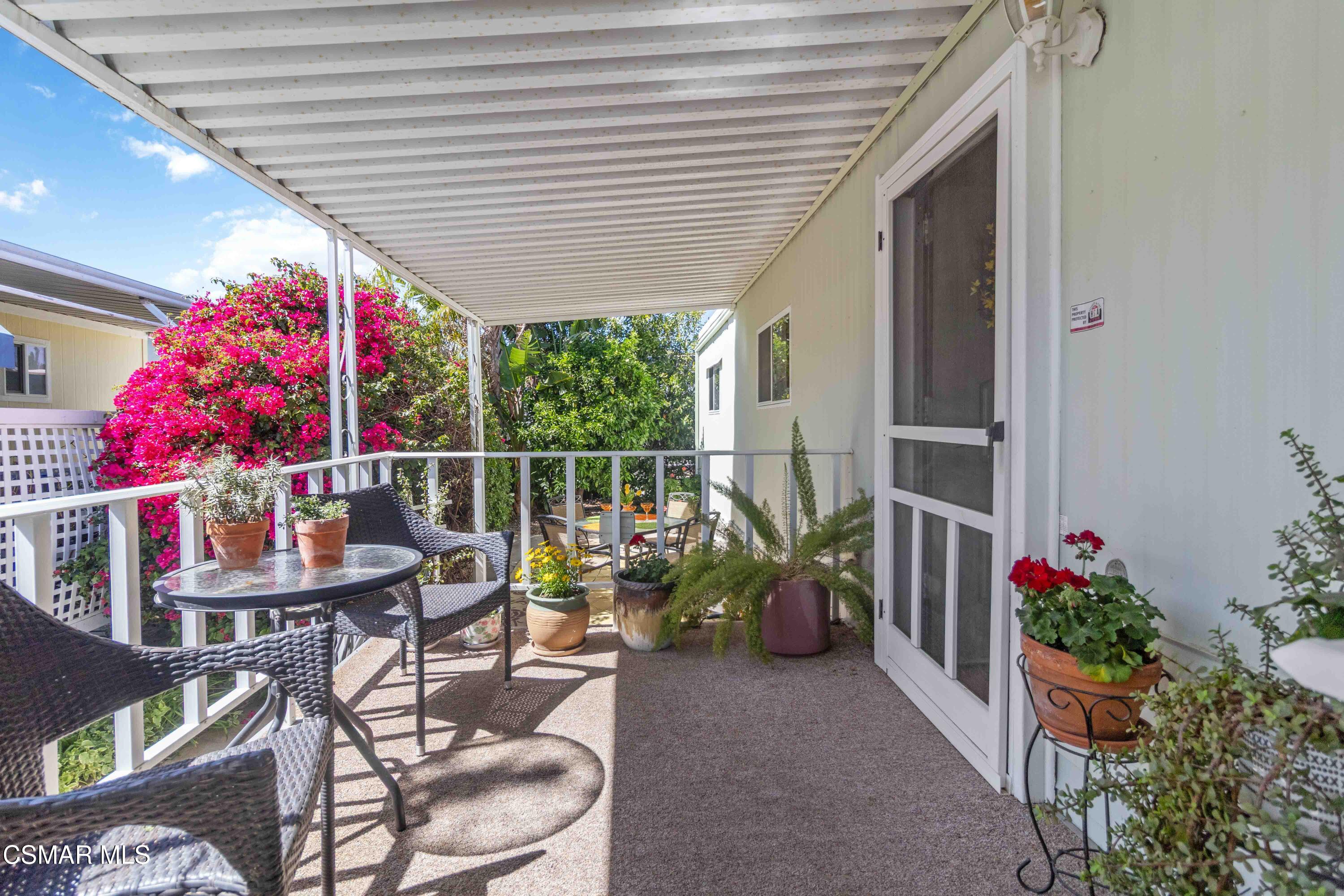 195 Tierra Rejada Road, Unit 204 Simi Valley, CA 93065 - Photo 4 of 46 009