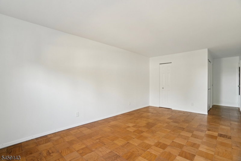 1111 River Road, Unit G10 Edgewater, NJ 07020 - Photo 8 of 17 Gallery Image 8