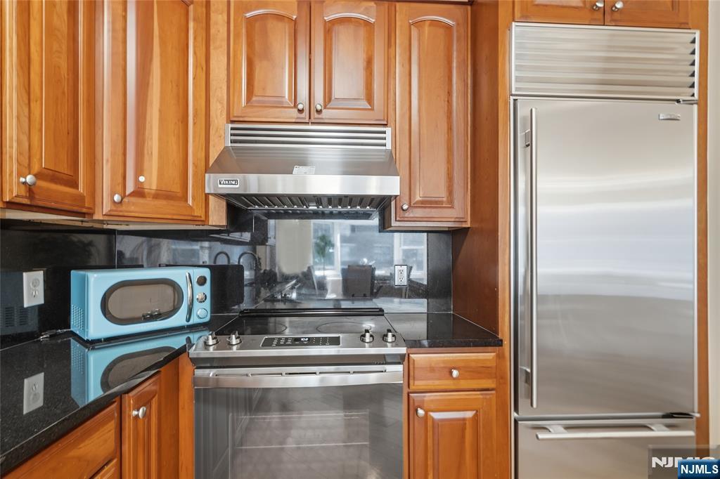 20 Ave At Port Imperial, Unit 310 West New York, NJ 07093 - Photo 4 of 44