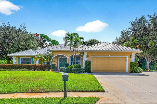 $675,000 | 6415 53rd Circle, Vero Beach, FL 32967