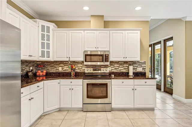 $675,000 | 6415 53rd Circle, Vero Beach, FL 32967