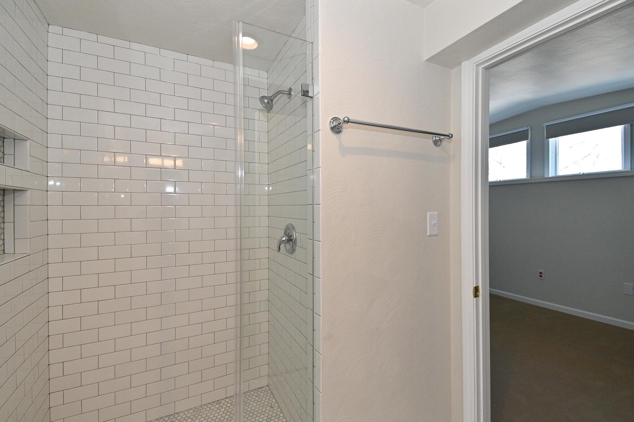 408 South 3rd Street Milwaukee, WI 53204 - Photo 22 of 29 Bath 2-2