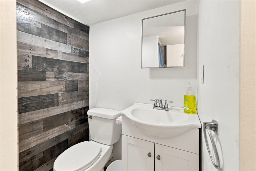 43 Chilmark Street Worcester, MA 01604 - Photo 31 of 36 Gallery Image 31