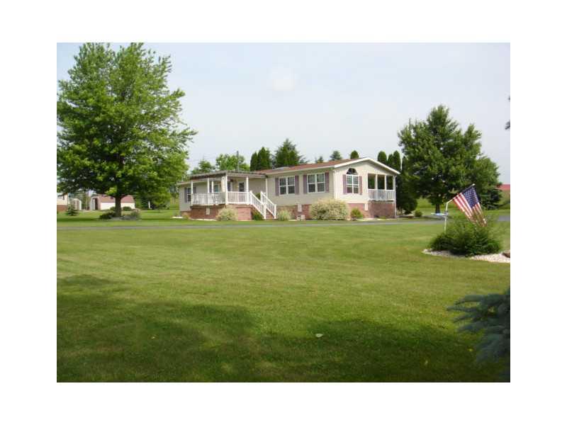 154 Golf Course Road Garrett, PA 15542 - Photo 1 of 24 Exterior Front.