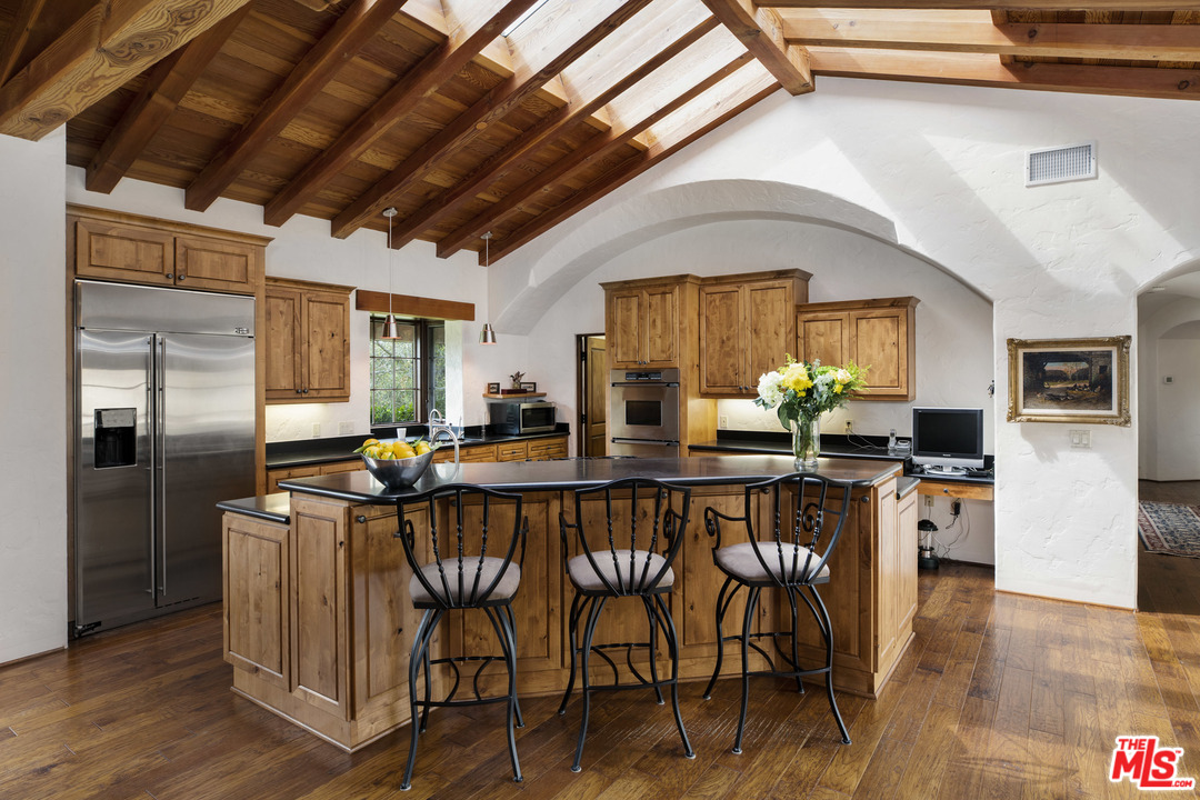 615 Hot Springs Road Montecito, CA 93108 - Photo 6 of 25