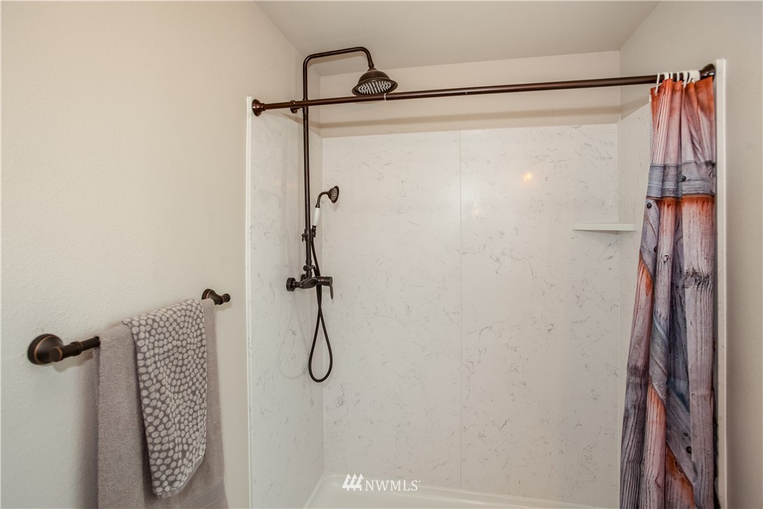 2925 Field Street Longview, WA 98632 - Photo 17 of 24 Gallery Image 17