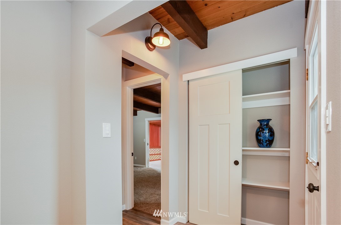 2925 Field Street Longview, WA 98632 - Photo 10 of 24 Gallery Image 10