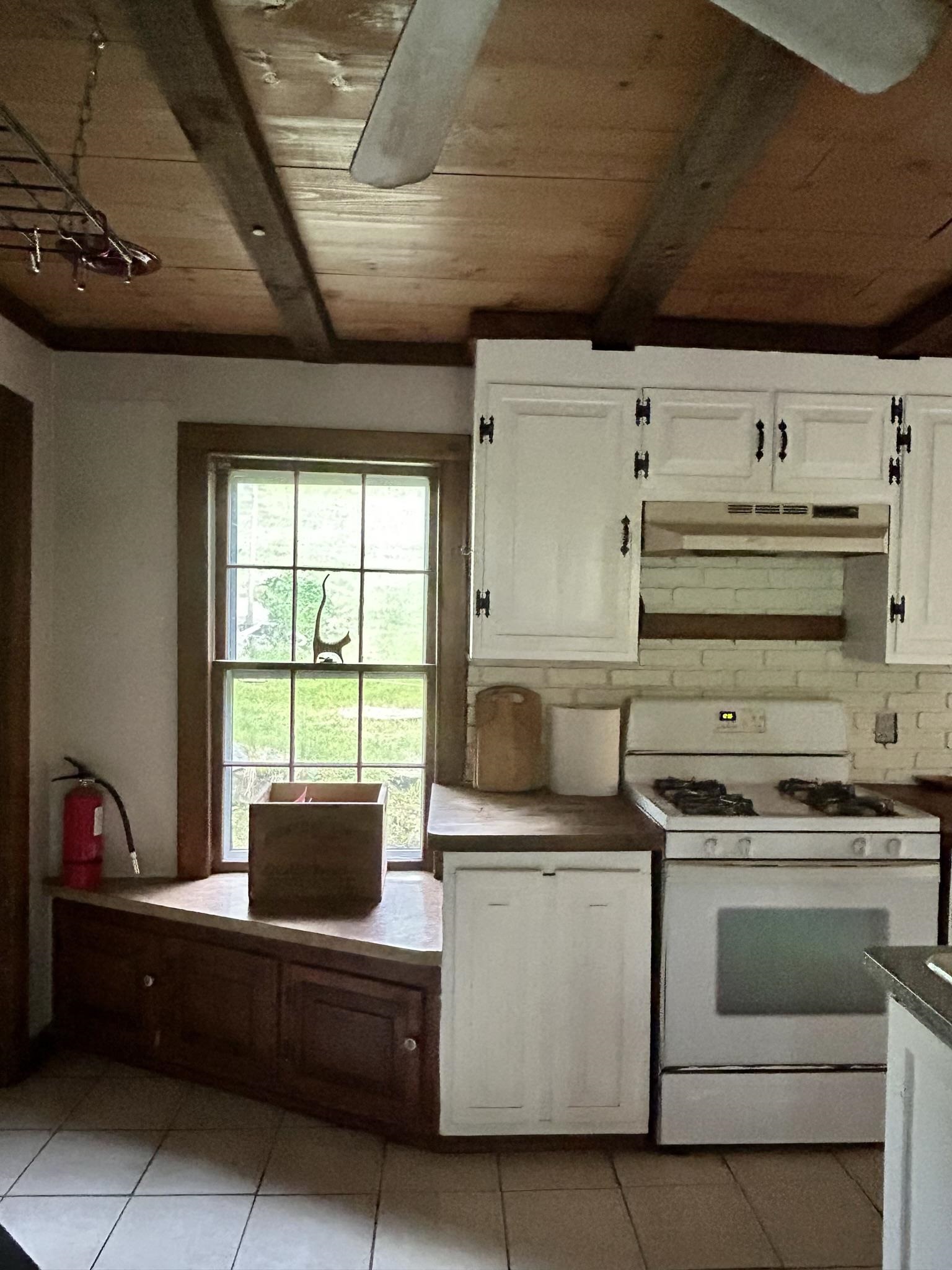 7920 Vermont Rte 100 Whitingham, VT 05361 - Photo 3 of 40