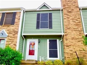 $1,750 | 3 Abbey Road, Euless, TX 76039