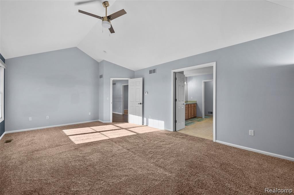 4476 Woodcliff Court Rochester, MI 48306 - Photo 27 of 74 Gallery Image 27