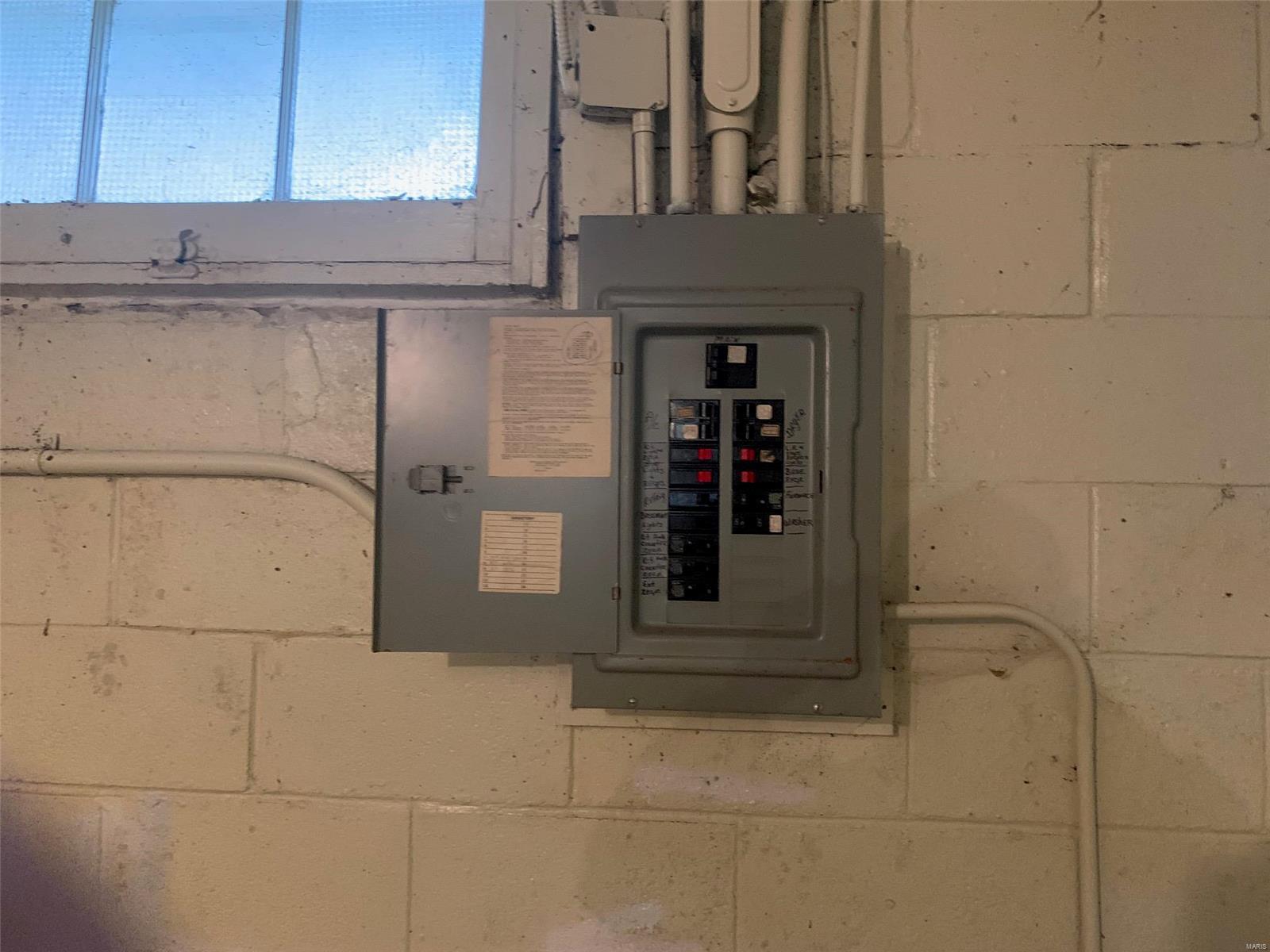 1611 East B Street Belleville, IL 62221 - Photo 11 of 23