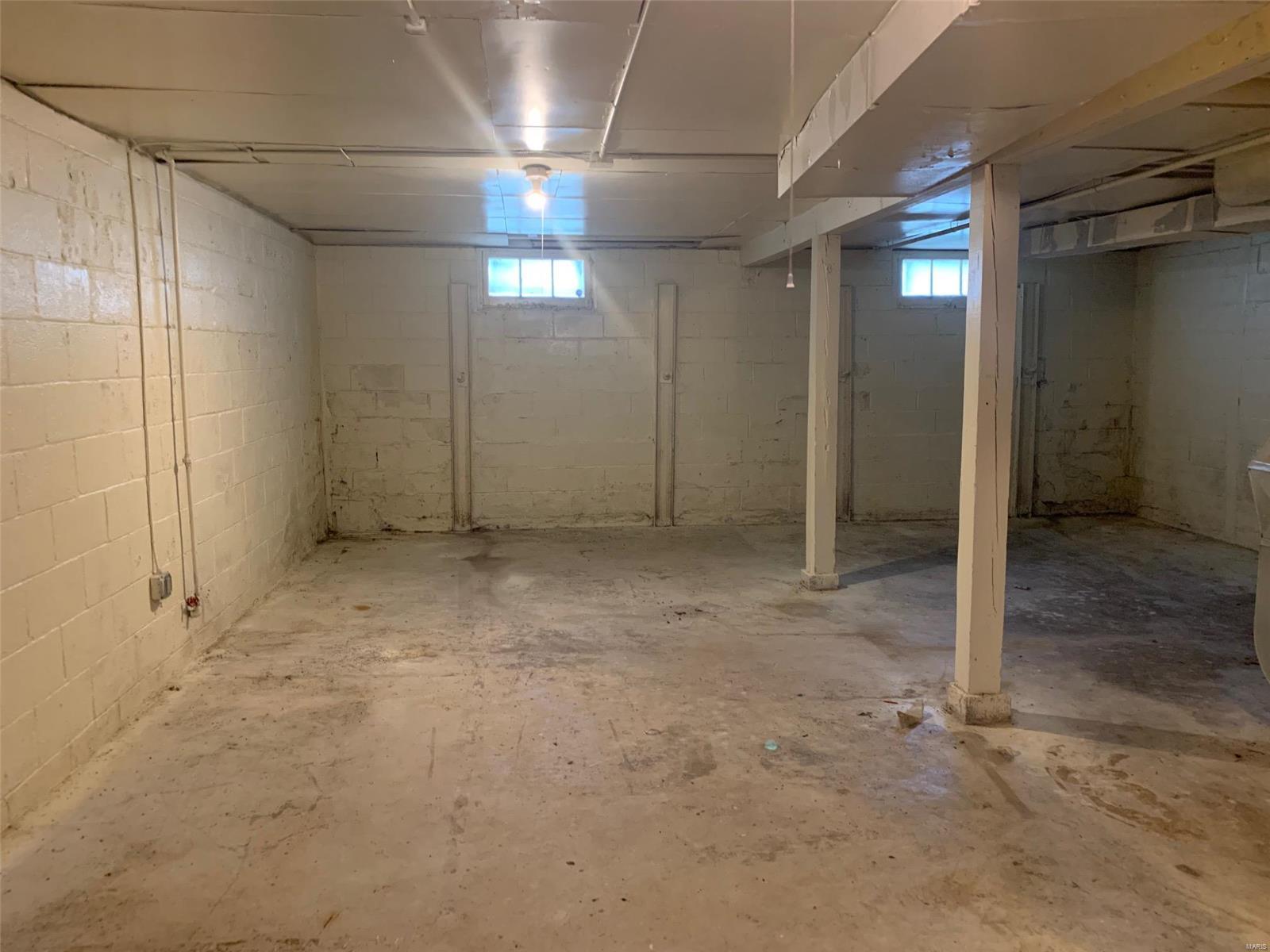 1611 East B Street Belleville, IL 62221 - Photo 15 of 23