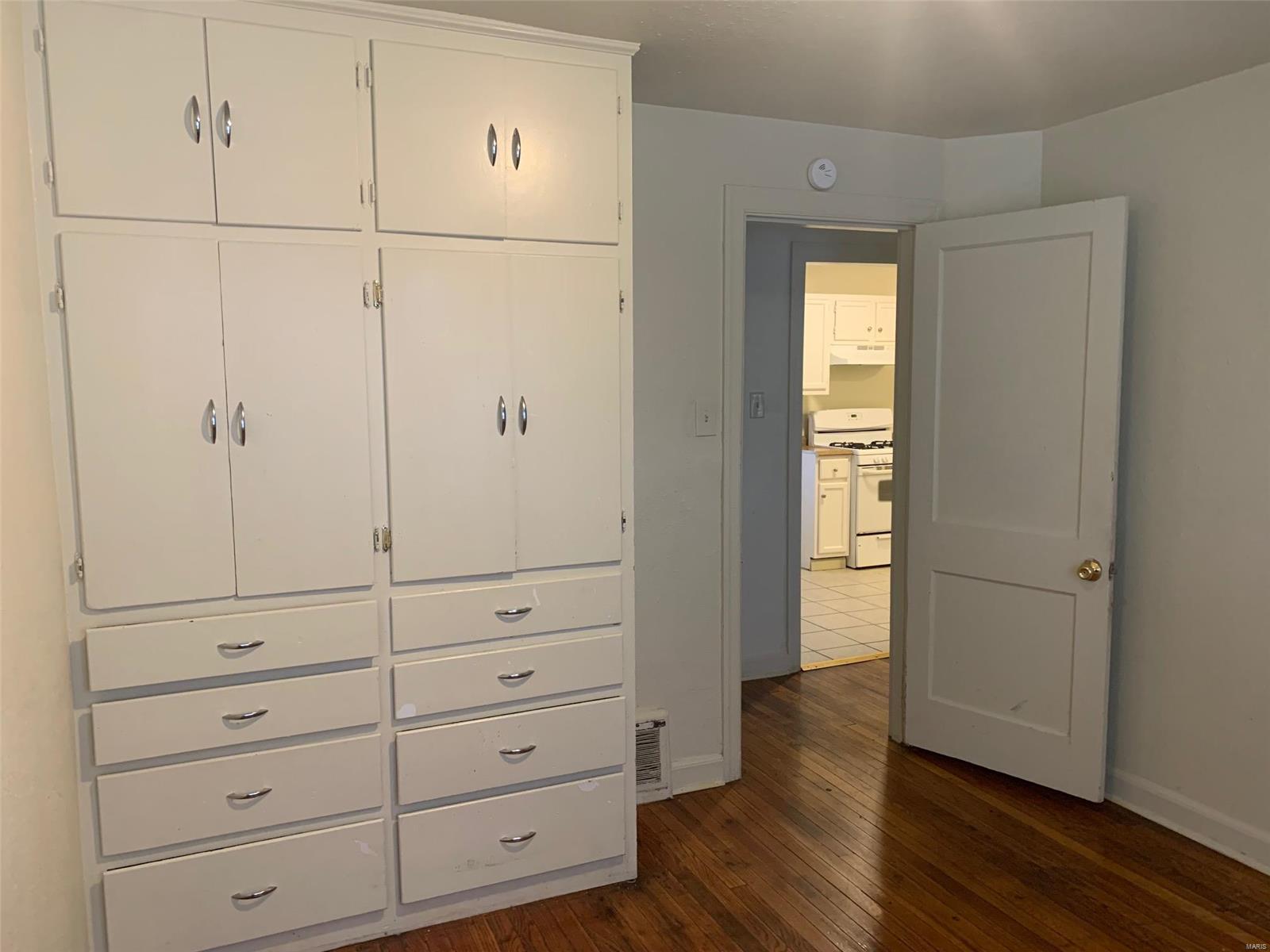 1611 East B Street Belleville, IL 62221 - Photo 18 of 23