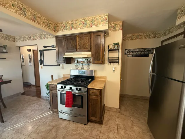 $259,900 | 10525 West Rae Avenue, Milwaukee, WI 53225