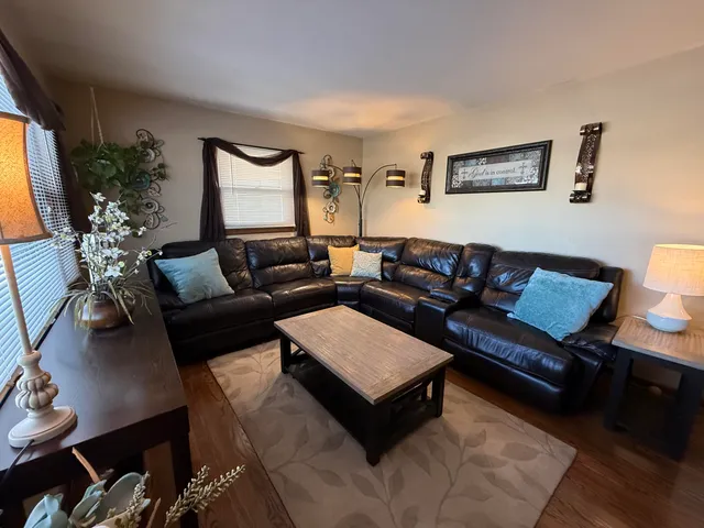 $259,900 | 10525 West Rae Avenue, Milwaukee, WI 53225