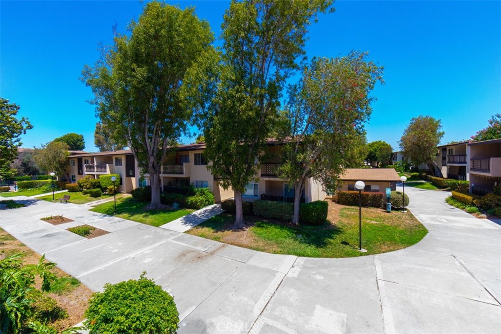 12200 Montecito Road, Unit L208 Seal Beach, CA 90740 - Photo 18 of 25