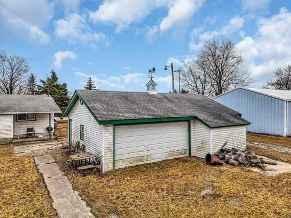 $799,900 | 14108 58th Road, Sturtevant, WI 53177