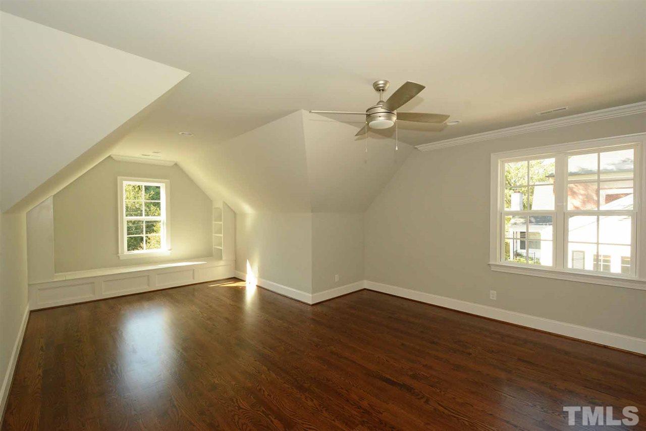 102 Berkshire Road Raleigh, NC 27608 - Photo 21 of 25