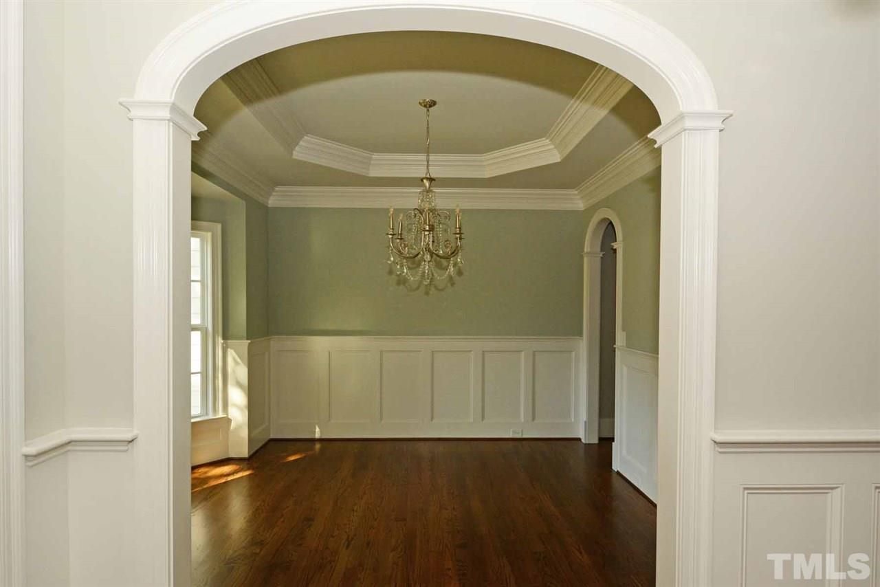 102 Berkshire Road Raleigh, NC 27608 - Photo 5 of 25