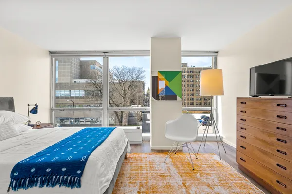 $3,000 | 340 West Diversey Parkway, Unit 416, Chicago, IL 60657